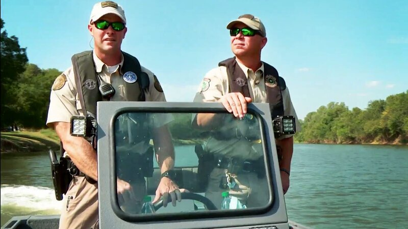 L-R: Warden Matt Kiel und Warden Dayton Isaacs. – Bild: Discovery Communications, LLC.