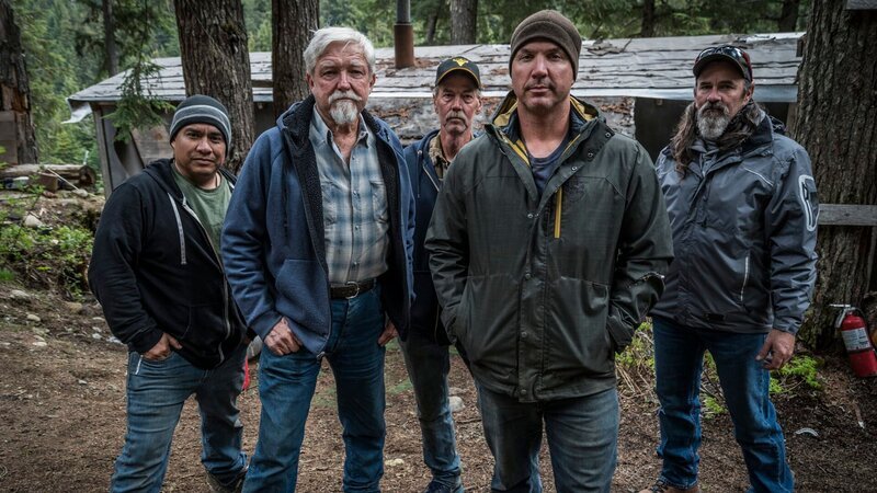 Carlos Minor, Fred Hurt, Dustin Hurt, Wes Richardson and Paul Richardson at McKinley Camp – Bild: Discovery Communications, LLC