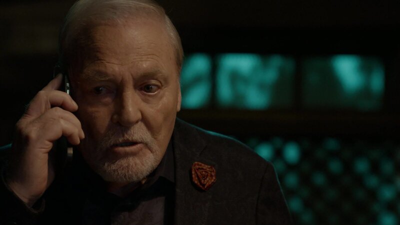 Robert Vesco (Stacy Keach) – Bild: AXN Black