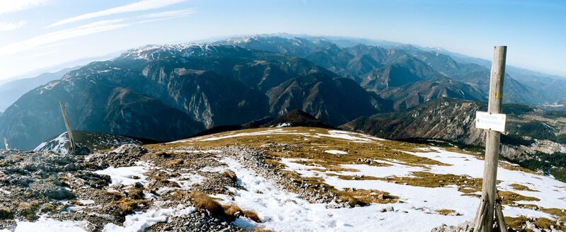 Blick vom Schneeberg Richtung Westen. – Bild: ORF