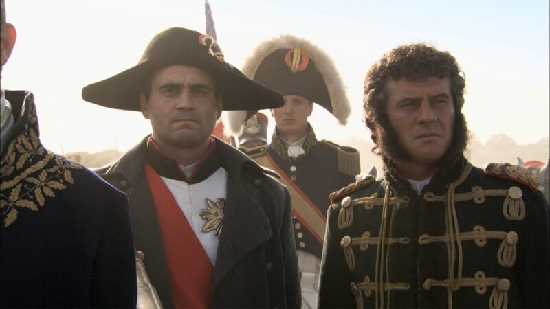 Napoleon Bonaparte legte einen kometenhaften Aufstieg zum Herrscher Frankreichs hin. Nur eine Allianz europäischer Staaten konnte den selbst gekrönten Kaiser stürzen. – Bild: Matthias Haedecke /​ ZDF