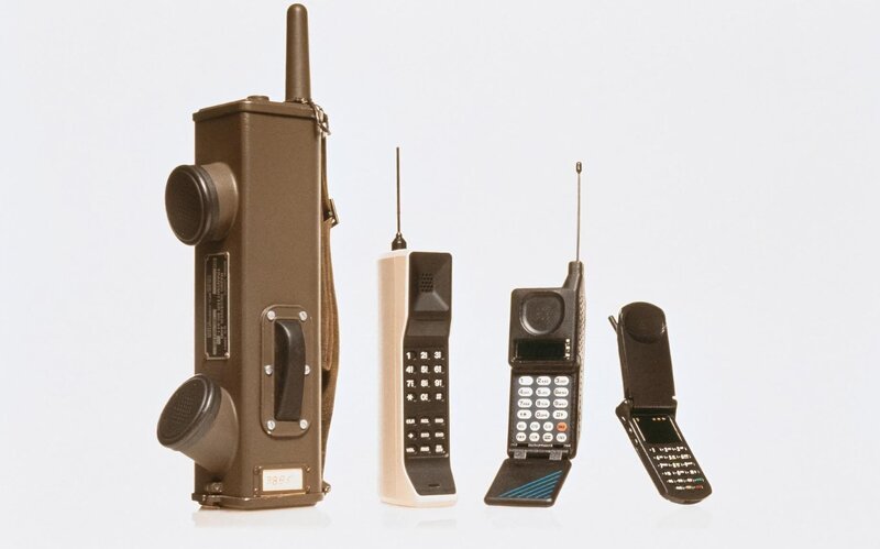 Unter den kulturellen und sozialen Ereignissen, die auf die Generation der zwischen 1961 und 1981 Geborenen einwirkten, spielte die Entwicklung neuer Technologien eine enorme Rolle. Die Welt, in der sie ihre Kindheit verbrachten, war anfangs noch durchweg von analogen Systemen geprägt. Doch Schritt für Schritt traten Taschenrechner, Telespiele, Computer und schließlich das Internet in ihr Leben. Damit einher ging ein grundlegender Paradigmenwechsel _ vom analogen zum digitalen Zeitalter. – Bild: National Geographic