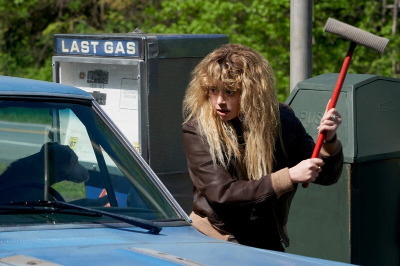 Natasha Lyonne als Charlie Cale – Bild: 2022 Peacock TV LLC. All Rights Reserved.