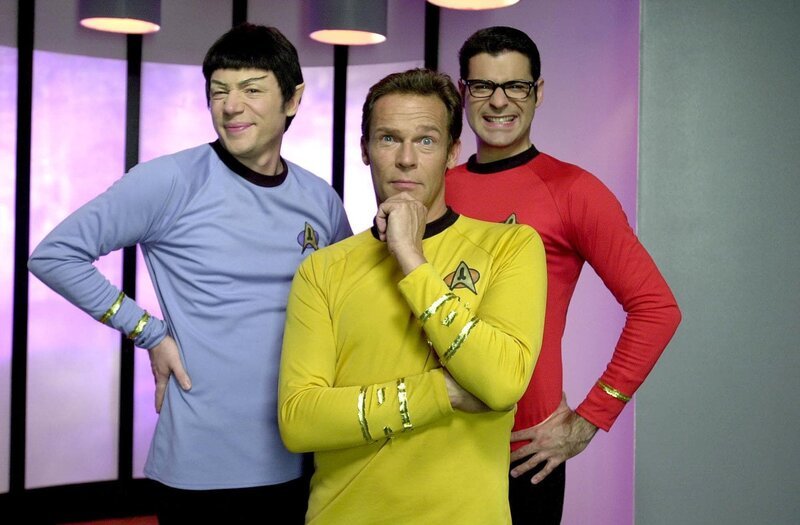 Als Käpt'n Kork, Spuck und Schrotti erreichte das Comedy-Trio Michael "Bully" Herbig (l.), Rick Kavanian (r.) und Christian Tramitz (M.) "intergalaktischen" Kultstatus. – Bild: ProSieben Als Käpt'n Kork, Spuck und Schrotti erreichte das Comedy-Trio Michael "Bully" Herbig (l.), Rick Kavanian (r.) und Christian Tramitz (M.) "intergalaktischen" Kultstatus. – Bild: ProSieben