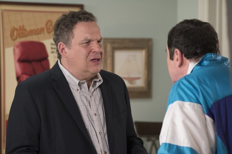 Murray Goldberg (Jeff Garlin, l.); Mike (Richard Kind, r.) – Bild: Sony Pictures Television Inc.