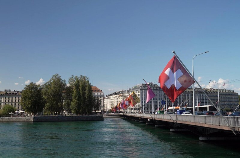 Albert Cohens „Die Schöne des Herrn“ gilt als einer der größten Liebesromane des 20. Jahrhunderts – doch das in Genf spielende Werk ist noch viel mehr als nur eine leidenschaftliche Liebesgeschichte. – Bild: Elephant Doc