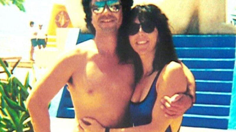 Am 6. Mai 1996 meldet Michael Dally seine Frau als vermisst. Hat seine Geliebte Diana einen Mord auf dem Gewissen? – Bild: RTL