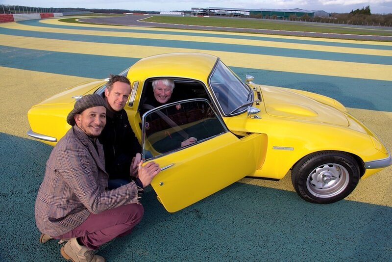 Presenters Tim Shaw and Fuzz Townshend with contributor Tony Webb. – Bild: National Geographic Channels