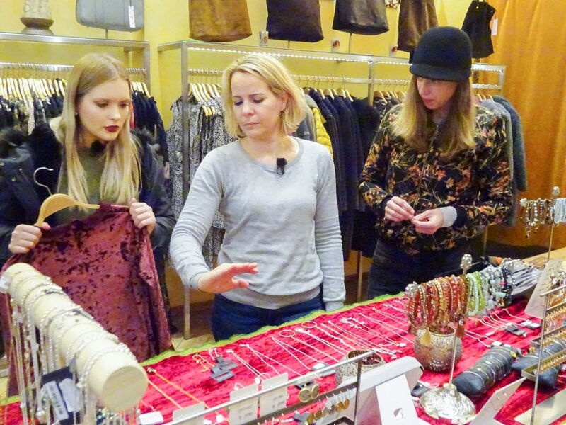 Michelle (M.) und Shoppingbegleitung Luna (l.) – Bild: VOXup