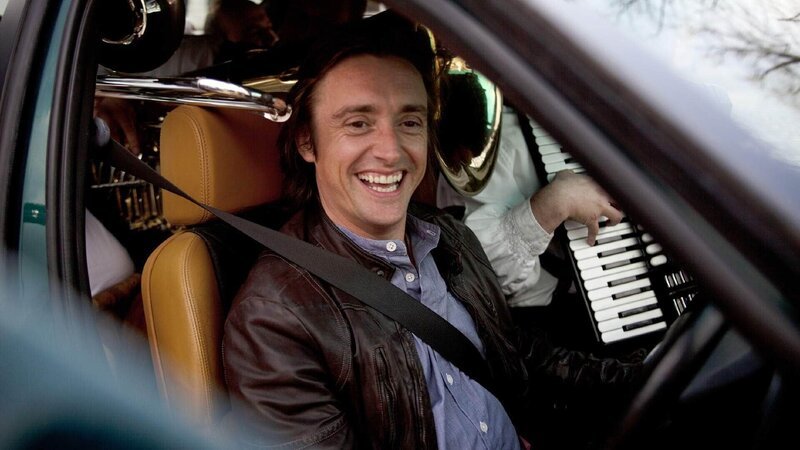 Die Oom-pah Band testet den Platz der Rückband von Richard Hammonds BMW M3. – Bild: RTL /​ © BBC Worldwide
