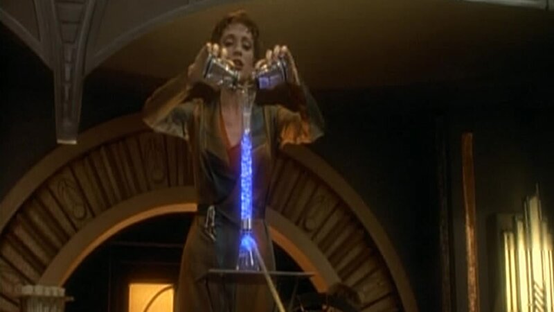 Kira Nerys (Nana Visitor) – Bild: Tele 5