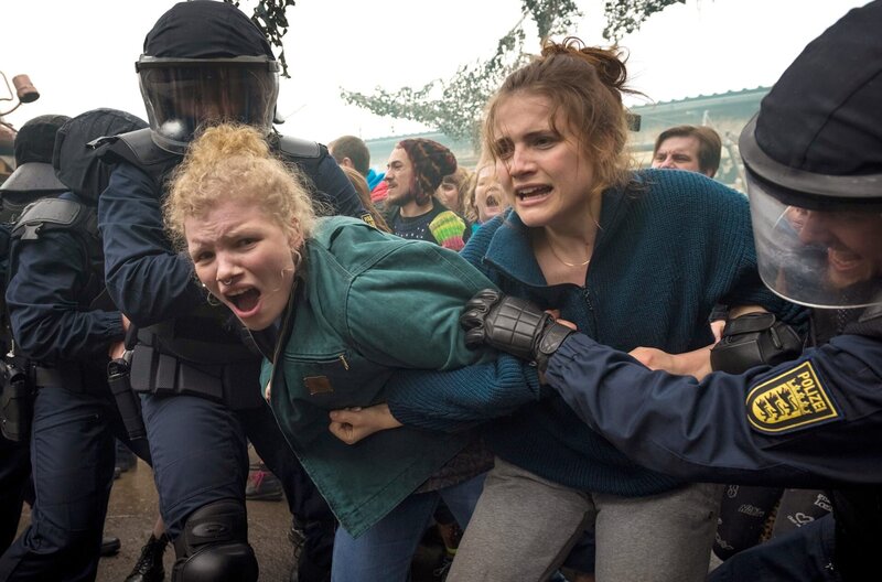 Und morgen die ganze Welt – Bild: SWR/​Seven Elephants/​Oliver Wolff