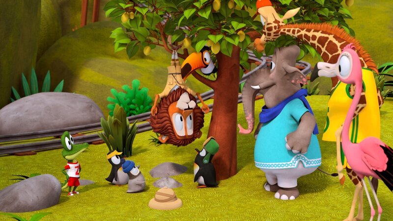 Auch über Kopf Wasser zu trinken hilft nicht gegen Lionels (Löwe) Schluckauf. – Bild: ZDF/​Gaumont Animation/​PP Animation III Inc.