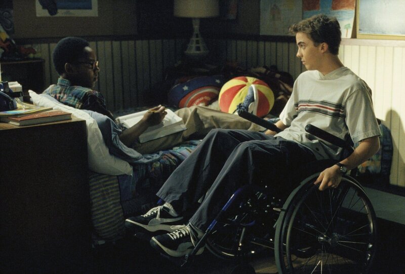 Immer wieder versucht Malcolm (Frankie Muniz, r.) seinem Freund Stevie (Craig Lamar Traylor, l.) zu vermitteln, dass man nicht alles so verbissen sehen sollte … – Bild: ViacomCBS