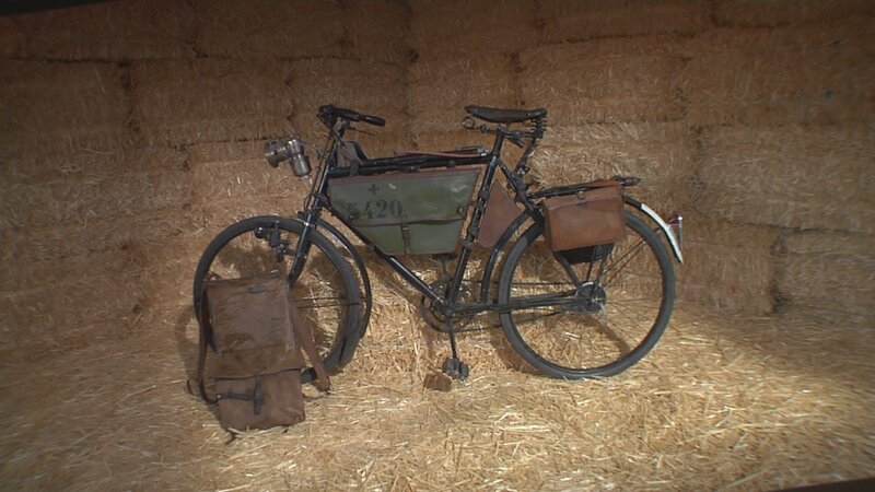 A Swiss Army Bicycle used on mountainous terrain during WWII. – Bild: The National Geographic Channel