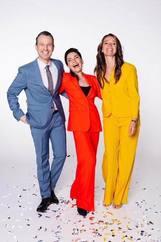 V.l.: Marc Dumitru (Kilian Reichenbach), Tatjana Clasing (Simone Steinkamp), Kaja Schmidt-Tychsen (Jenny Steinkamp) – Bild: RTL /​ Julia Feldhagen