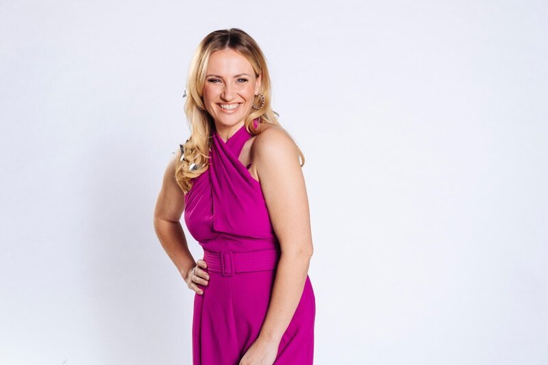 Ania Niedieck spielt ‚Isabelle Reichenbach‘. – Bild: RTL /​ Julia Feldhagen