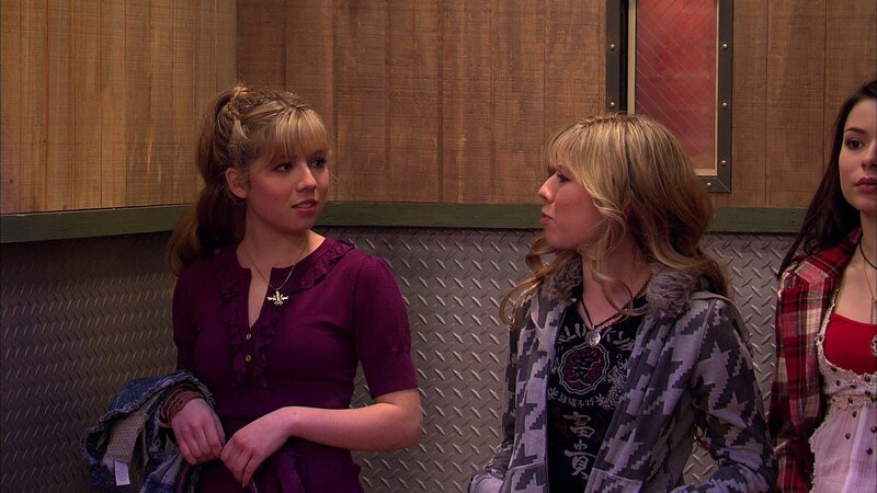 v.li.: Melanie Puckett (Jennette McCurdy), Sam Puckett (Jennette McCurdy), Carly Shay (Miranda Cosgrove) – Bild: Paramount