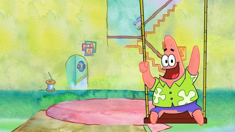 Zusammen mit seiner Adoptiv-Schwester Squidina und seinem Opa lebt er noch zu Hause bei seinen Eltern. Von seinem Zimmer aus, das einem alten Fernseher gleicht, versucht Patrick, seine Nachbarschaft als Entertainer zu begeistern, indem er die „Patrick Star Show“ inszeniert. – Bild: RTL