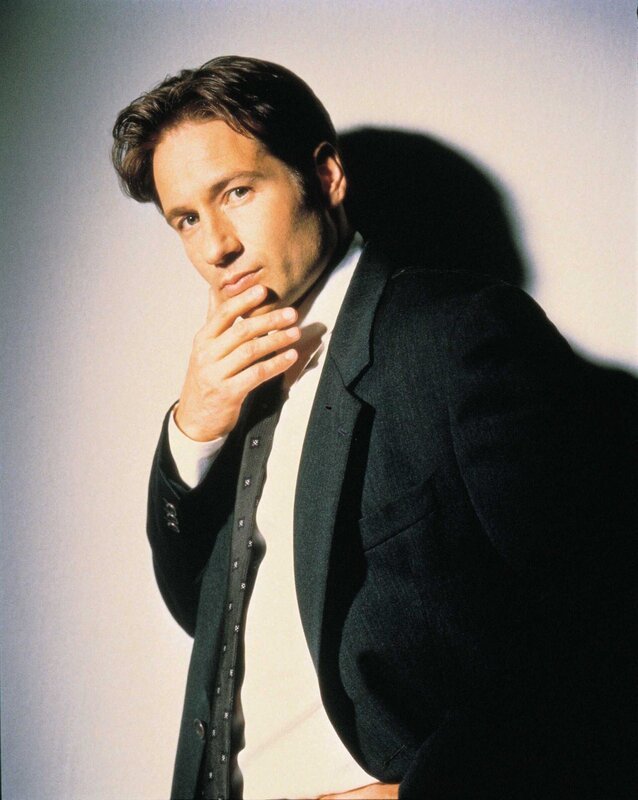 (5. Staffel) – FBI-Agent Fox Mulder (David Duchovny) befasst sich mit der Aufklärung längst abgelehnter Fälle … – Bild: Twentieth Century Fox Film Corporation (5. Staffel) – FBI-Agent Fox Mulder (David Duchovny) befasst sich mit der Aufklärung längst abgelehnter Fälle … – Bild: Twentieth Century Fox Film Corporation