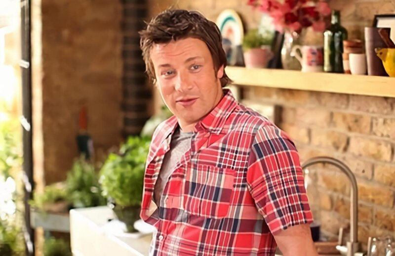 Jamie Oliver – Bild: http:/​/​www.channel4.com/​4food/​chefs