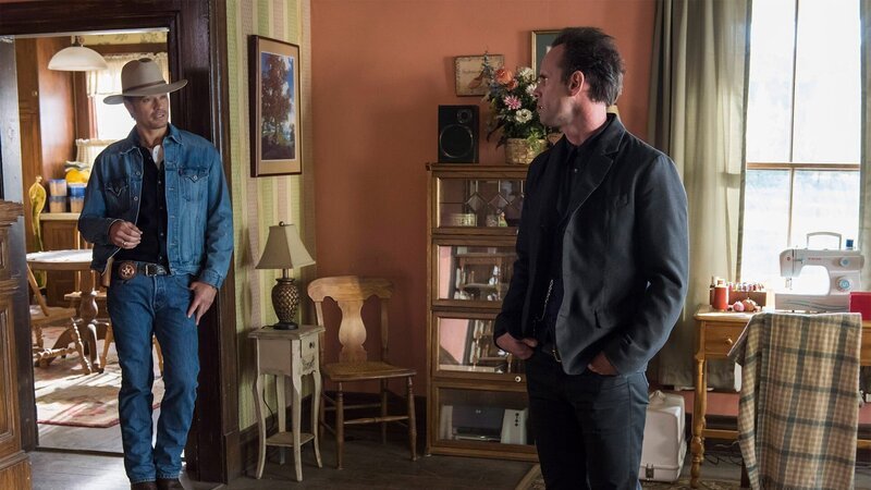 Raylan Givens und Boyd Crowder. – Bild: AXN Black