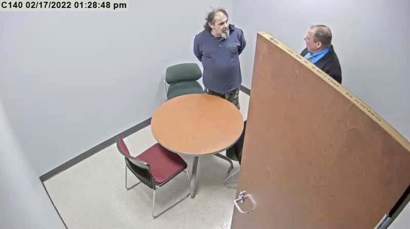 Patrick Gilham (l.) – Bild: abacus ZLW /​ © Crime + Investigation /​ Peninsula Television 2022