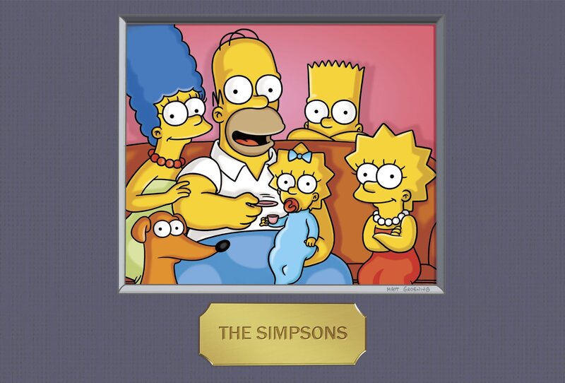 (23. Staffel) – Die Simpsons: Maggie (3.v.l.), Marge (l.), Homer (2.v.l.), Bart (2.v.r.) und Lisa Simpson (r.) … – Bild: ProSieben MAXX