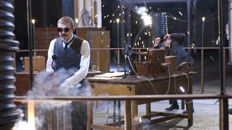 Dmitry Chepovetsky (Nikola Tesla) und William Murdoch (Yannick Bisson) – Bild: Christos Kalohoridis /​ Shaftesbury Murdoch VI Inc /​ ITV Studios Ltd