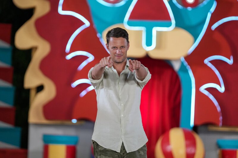 Moderator Jochen Stutzky – Bild: Acunmedya