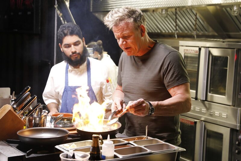 Gordon Ramsay (r.) – Bild: Studio Ramsay and all3media media Lizenzbild frei