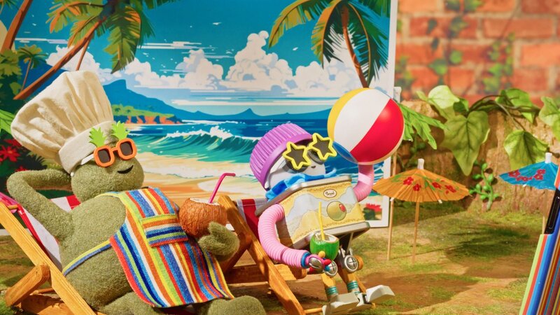 v.li.: Tiny Chef, Olly. – Bild: Paramount