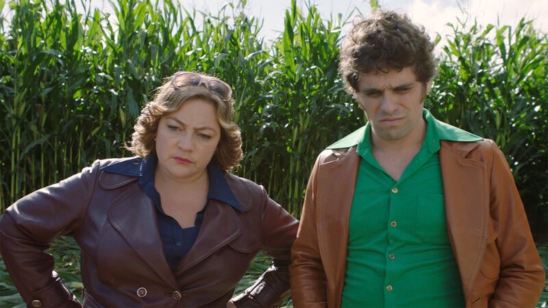 Annie Greco (Emilie Gavois-Kahn) und Max Beretta (Arthur Dupont) – Bild: AXN White