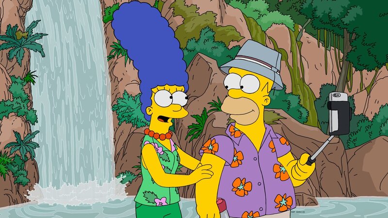 THE SIMPSONS: The Simpsons join other Springfield families on the Van HoutenÕs annual trip to Costa Rica, which they obviously canÕt afford. Während dort, Homer befriends PattyÕs new girlfriend, Evelyn, und Lisa tracks down den realen Grund, warum die Van Houtens jedes Jahr auf diese Reise gehen in der „Livin La Pura Vida“ Episode von THE SIMPSONS. – Bild: Twentieth Century Fox Film Corporation