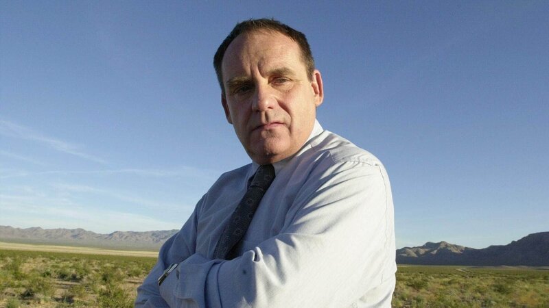 Ein Casino-Manager wird tot aufgefunden. Captain Jim Brass (Paul Guilfoyle) und sein Team finden heraus, dass sowohl die Frau als auch der Bruder des Managers viel Geld erben würden. – Bild: TVNOW /​ CBS