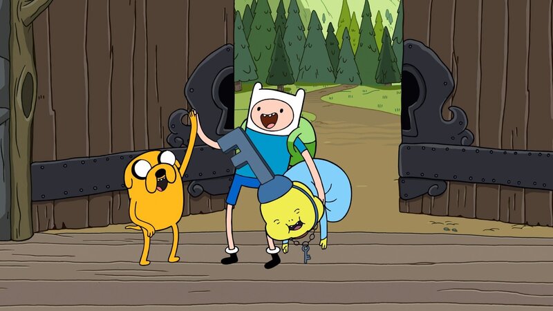 First and second from the left: Jake (John DiMaggio), Finn (Jeremy Shada) – Bild: Cartoon Network