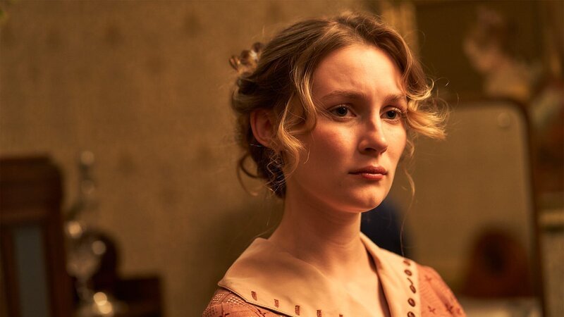 Rose Drummond-Ward (Claude Scott-Mitchell) – Bild: AXN White