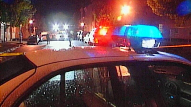 Ballistiker und Mediziner sind nicht mehr alleine am Tatort. Kollegen aus anderen Disziplinen haben ihre eigenen Methoden entwickelt, den Ort des Geschehens neu zu … – Bild: TVNOW /​ RTL