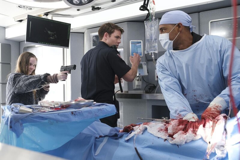 (v.l.n.r.) Melly Wyatt (Rebekah Kennedy); Emmett Dixon (Lachlan Buchanan); Ben Warren (Jason George) – Bild: 2020 American Broadcasting Companies, Inc. All rights reserved. /​ Jessica Brooks Lizenzbild frei