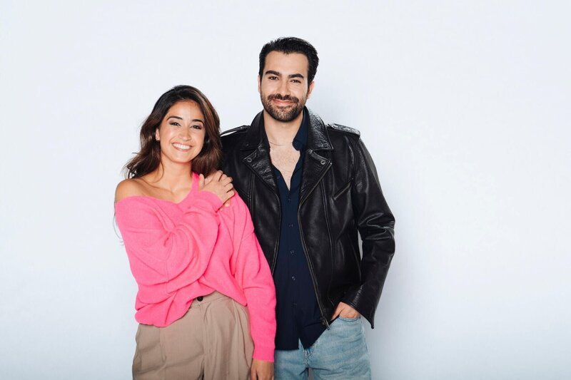 Özge Delioglan („Esma Gülek“) und Metehan Demiröz (Baris Gülek) – Bild: RTL /​ Julia Feldhagen