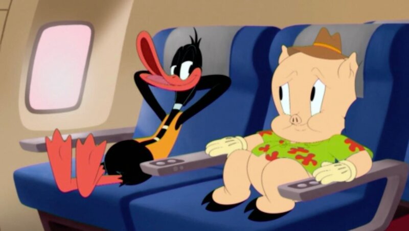 l-r: Daffy Duck, Porky Pig – Bild: Warner Bros. Entertainment Inc. LOONEY TUNES and all related characters and elements are trademarks of and © Warner Bros. Entertainment Inc. All Rights Reserve