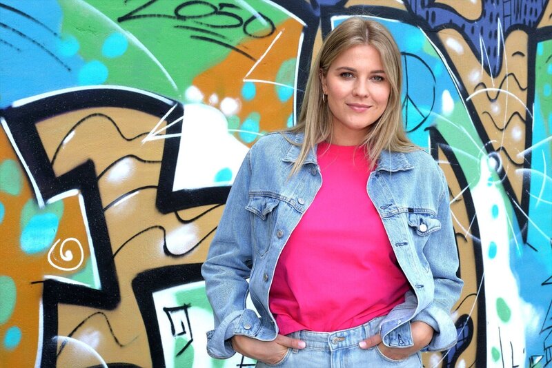 Josefin Bressel spielt „Alicia“ – Bild: RTL /​ Rolf Baumgartner