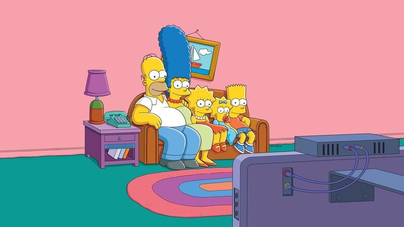 (26. Staffel) – Eine Familie mit ganz besonderem Pfiff: Maggie (2.v.r.), Marge (2.v.l.), Homer (l.), Bart (r.) und Lisa Simpson (M.) … – Bild: Fox and its related entities