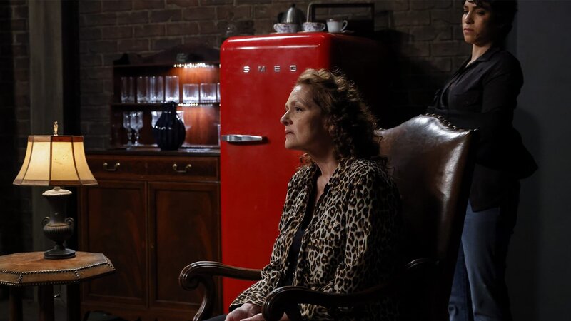 Heddie Hawkins (Aida Turturro) – Bild: AXN Black