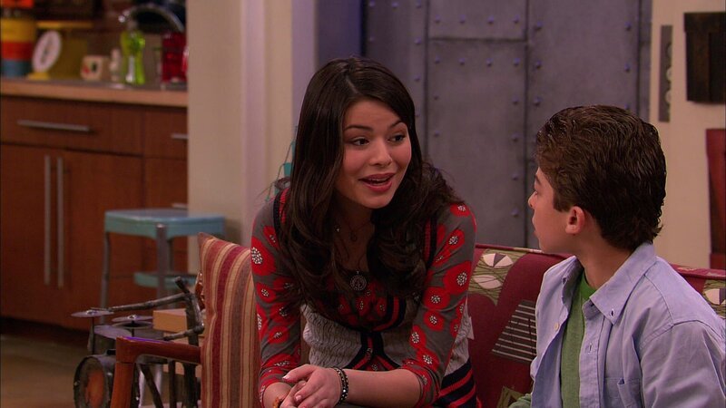 Carly Shay (Miranda Cosgrove), Chuck (Ryan Ochoa) – Bild: Paramount