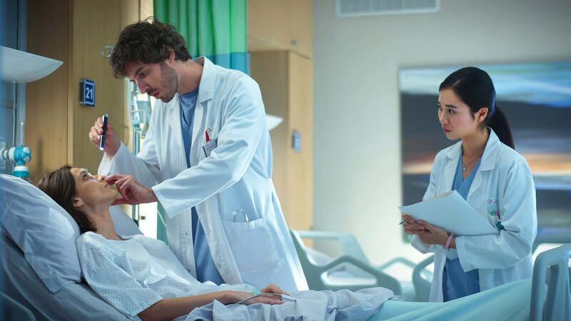 Riccardo Bonvegna (Pierpaolo Spollon) und Lin Wang (Elisa Wong) – Bild: AXN White