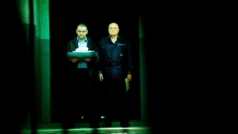 Pietro Savastano (Fortunato Cerlino, l.) – Bild: AXN Black