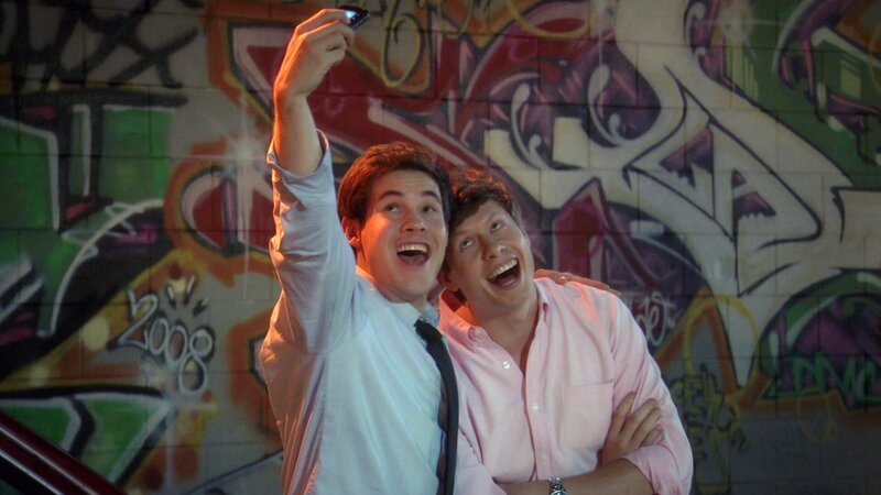 Adam DeMamp (Adam DeVine, l.); Anders Holmvik (Anders Holm, r.) – Bild: Comedy Central