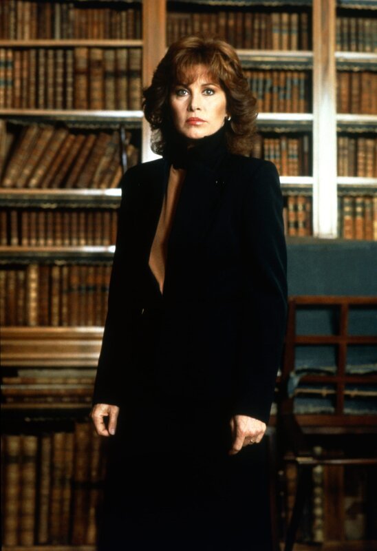 Jennifer Hart (Stefanie Powers) – Bild: CPT Holdings, Inc.