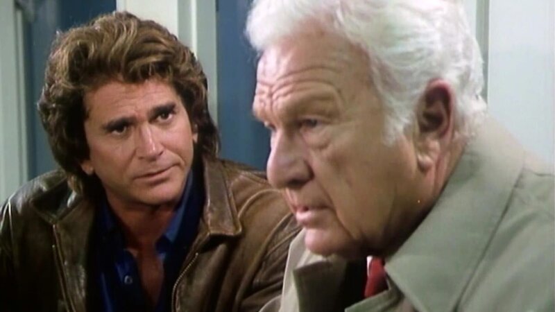 Ein Himmelsbote im Senat: Jonathan (Michael Landon) und Senator Corky McCorkindale (Eddie Albert) (v.l.). – Bild: BBL